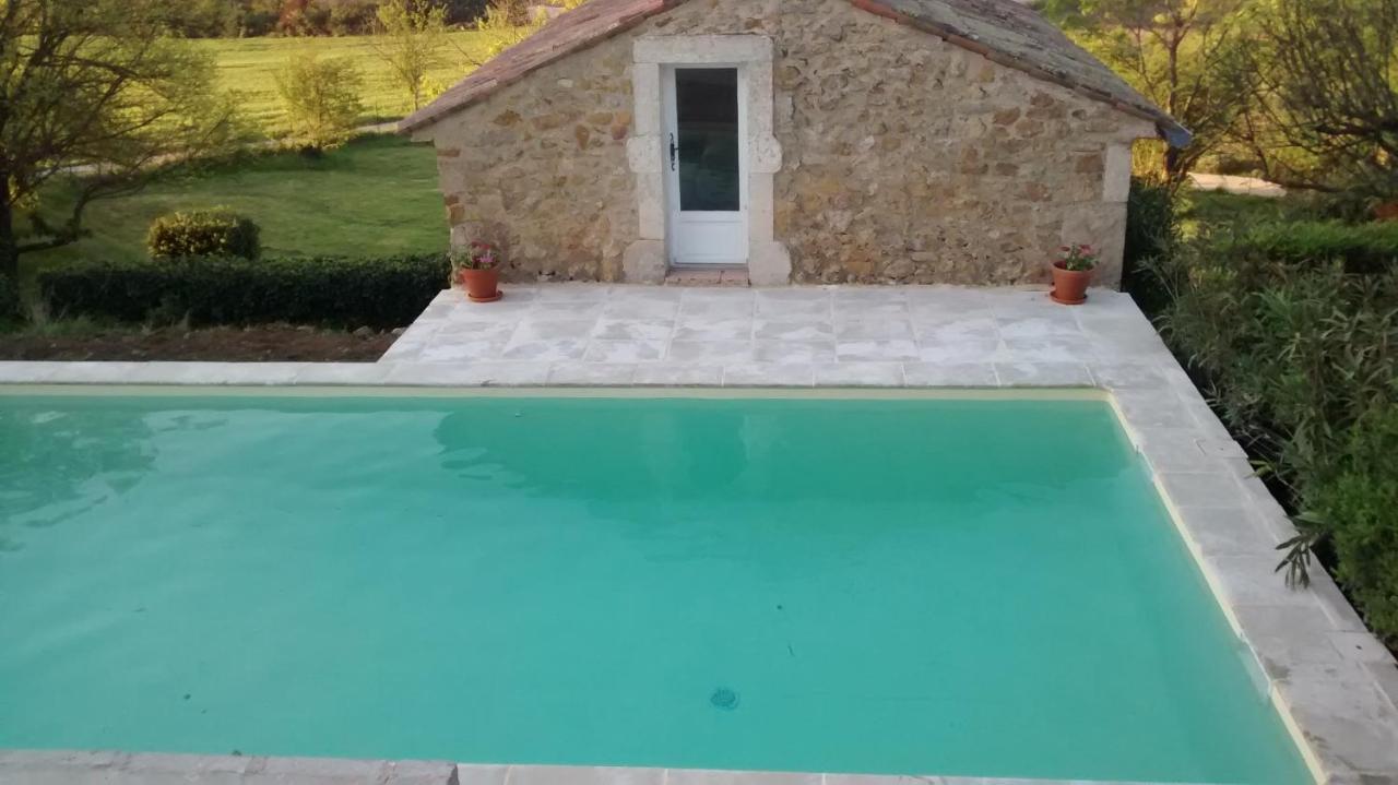 Gite H.Petit Vagnas Exterior photo